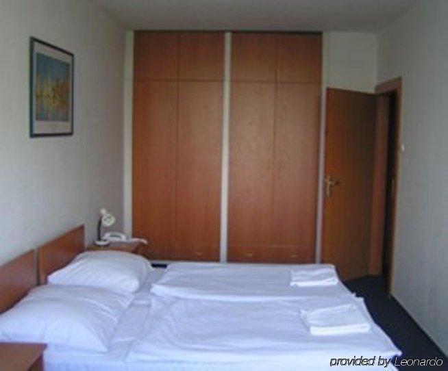 Romai Otel Budapeşte Oda fotoğraf